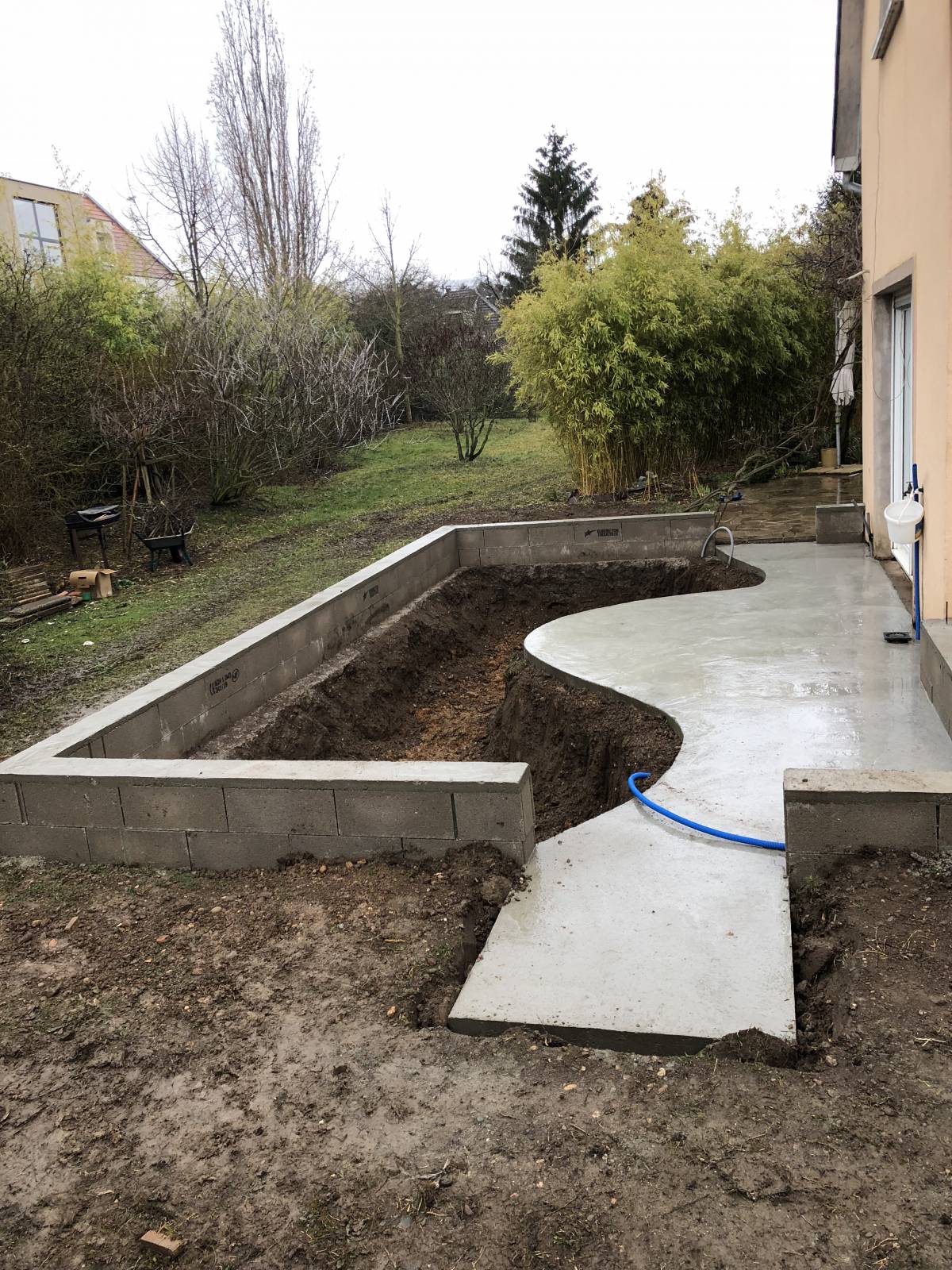 Comment couler une dalle béton de terrasse