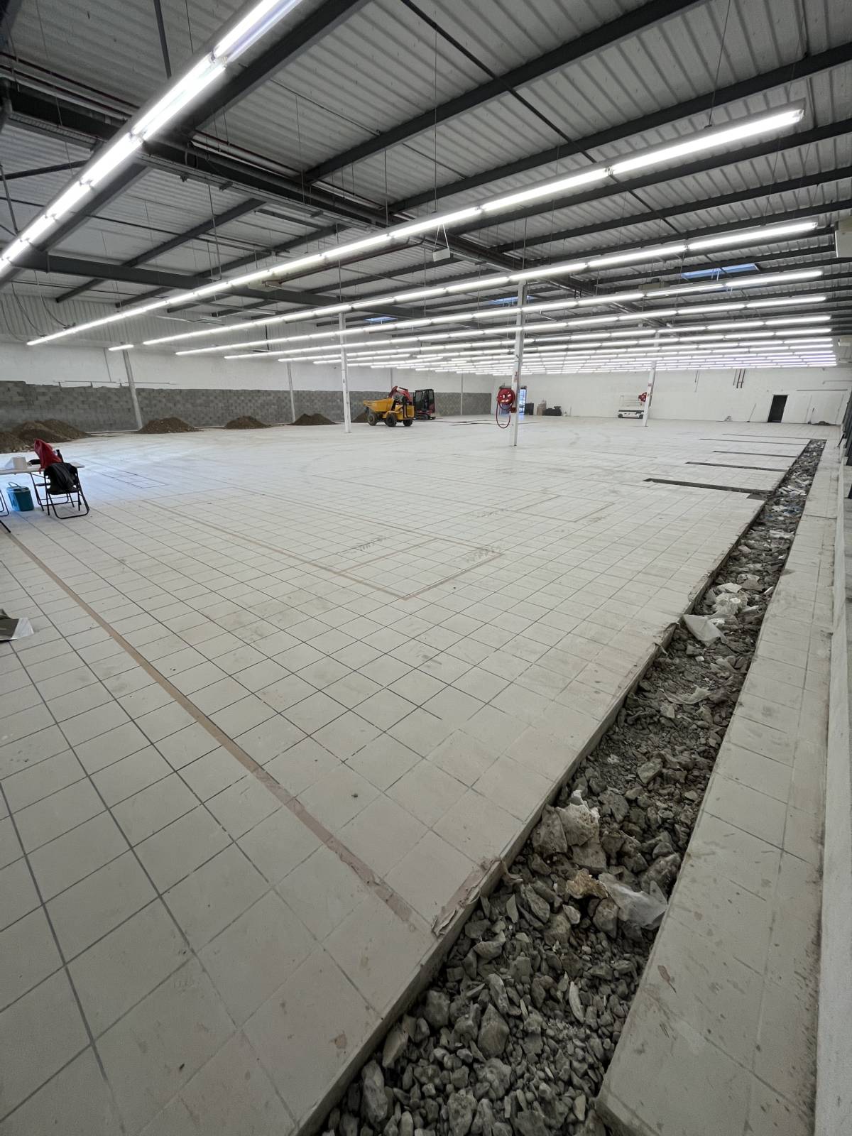 Pro inter Wittenheim : démolision, ouverture de tranchées, assainissement, enrobé , caniveau inox , dallage, béton Sélestat 0